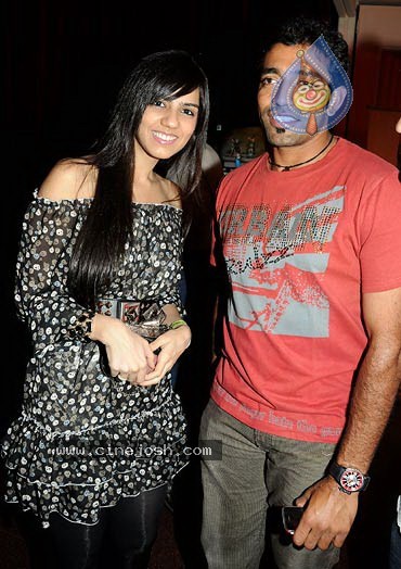 Bolly Celebs at IPL Nite Party - 49 / 61 photos