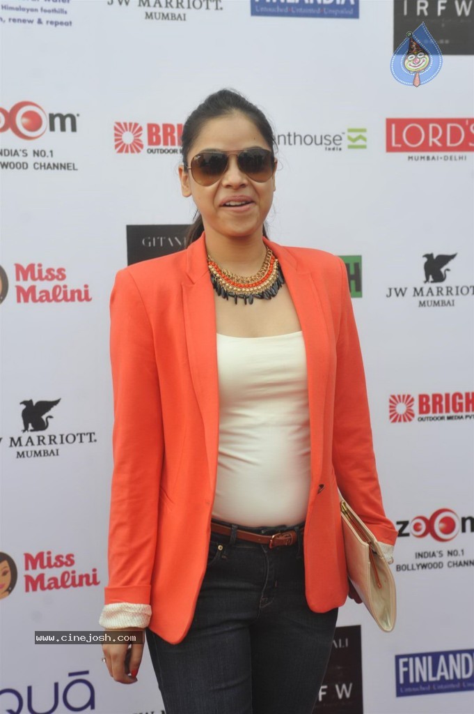 Bolly Celebs at IRWF 2013 Day 2 - 64 / 105 photos