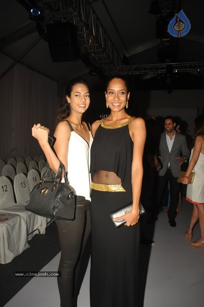 Bolly Celebs at IRWF 2013 Day 2 - 79 / 105 photos