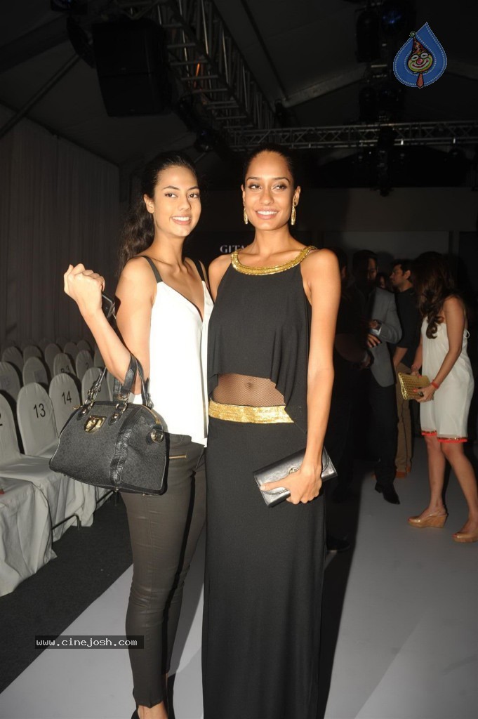 Bolly Celebs at IRWF 2013 Day 2 - 86 / 105 photos
