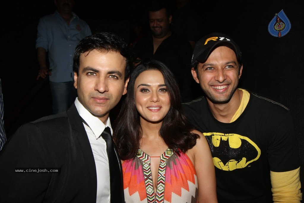 Bolly Celebs at Ishkq in Paris Premiere - 46 / 75 photos