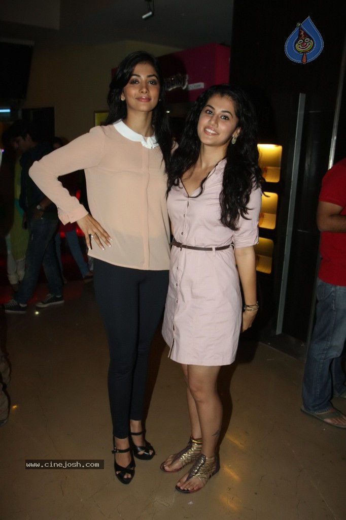 Bolly Celebs at Ishkq in Paris Premiere - 68 / 75 photos