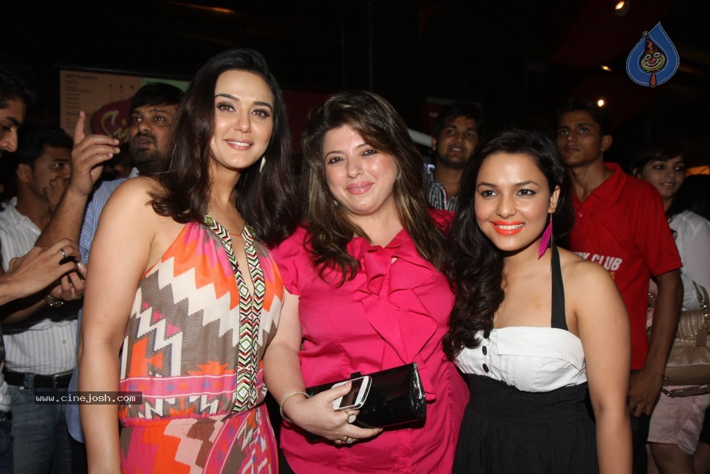 Bolly Celebs at Ishkq in Paris Premiere - 69 / 75 photos