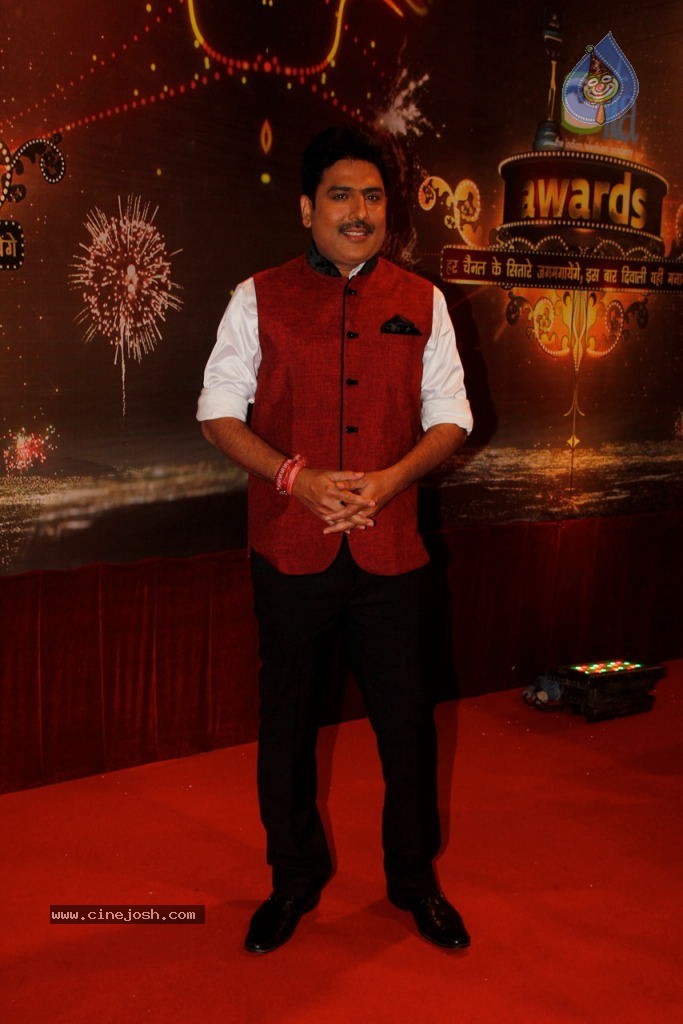 Bolly Celebs at ITA Awards - 56 / 99 photos