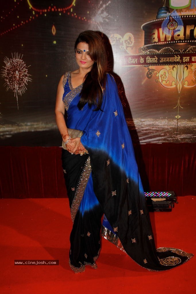 Bolly Celebs at ITA Awards - 58 / 99 photos
