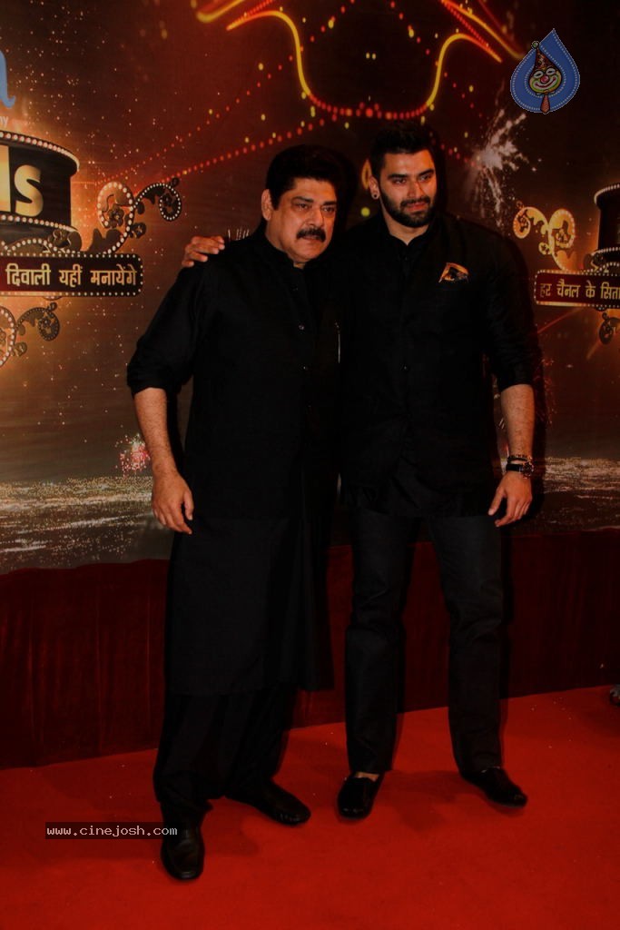 Bolly Celebs at ITA Awards - 99 / 99 photos