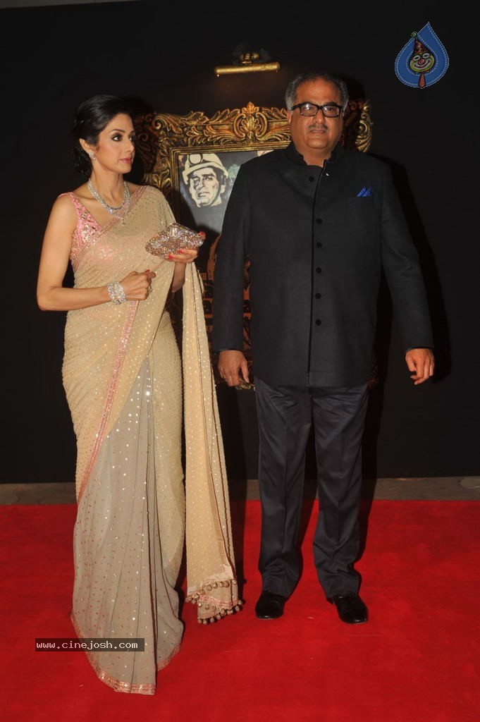 Bolly Celebs at JAB TAK HAI JAAN Premiere - 24 / 190 photos