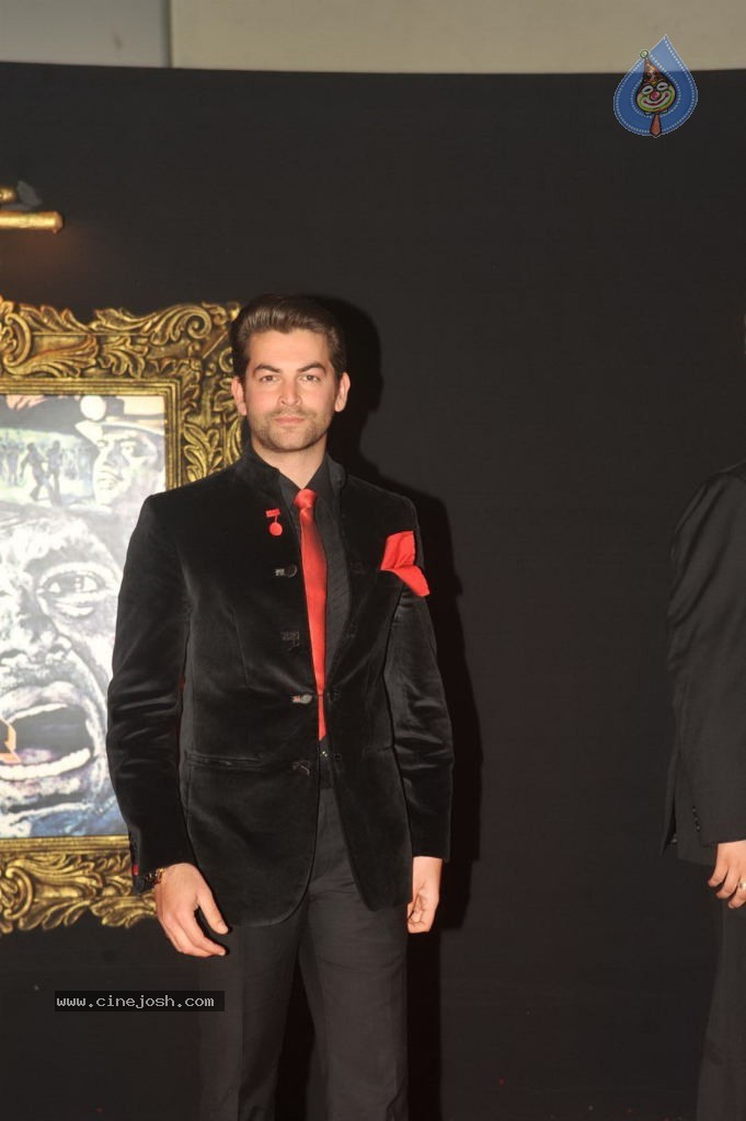 Bolly Celebs at JAB TAK HAI JAAN Premiere - 159 / 190 photos
