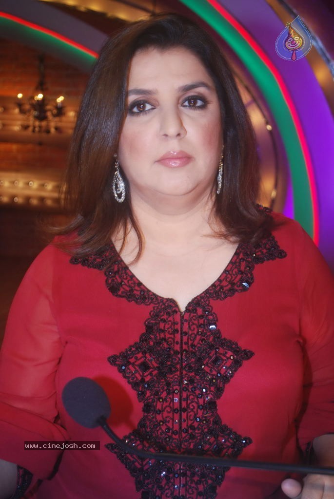 Bolly Celebs at Just Dance Sets - 9 / 27 photos
