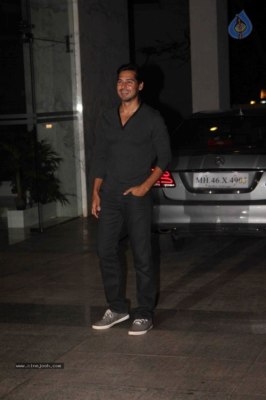 Bolly Celebs at Kangana Ranaut Hosted Party - 14 / 50 photos