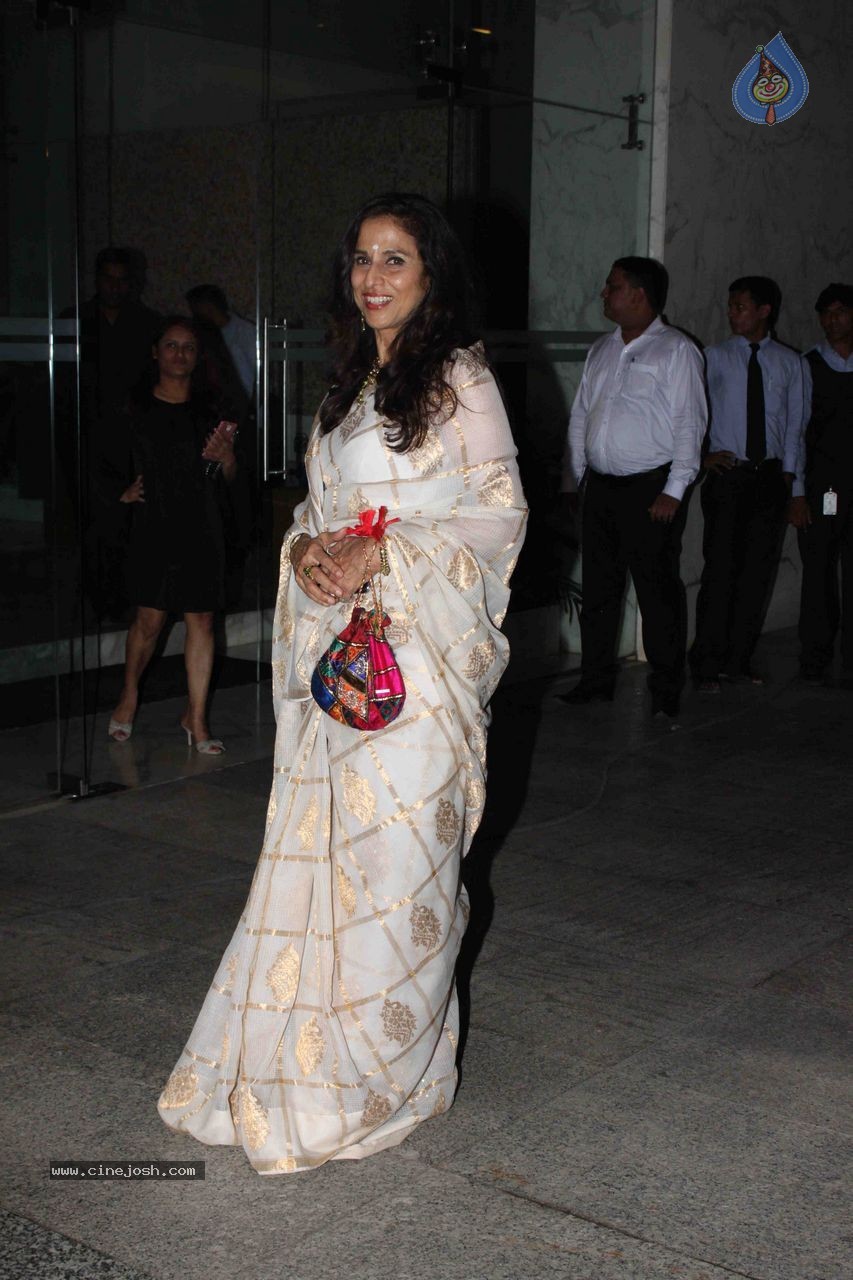 Bolly Celebs at Kangana Ranaut Hosted Party - 46 / 50 photos