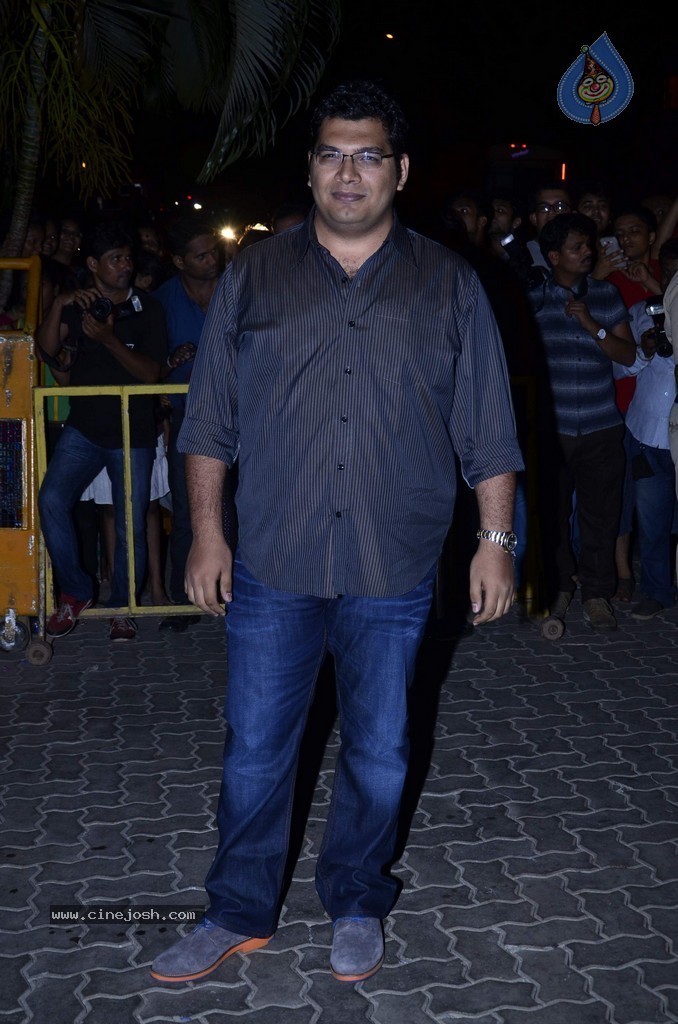 Bolly Celebs at Karan Johar 42nd Bday Party - 44 / 71 photos