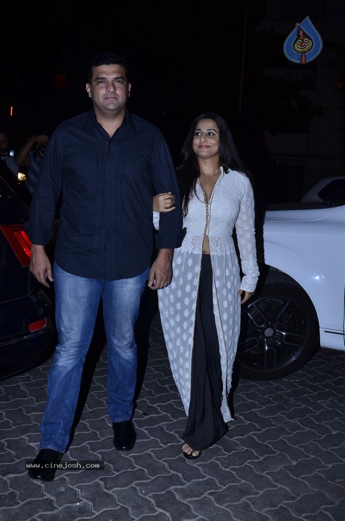 Bolly Celebs at Karan Johar 42nd Bday Party - 49 / 71 photos