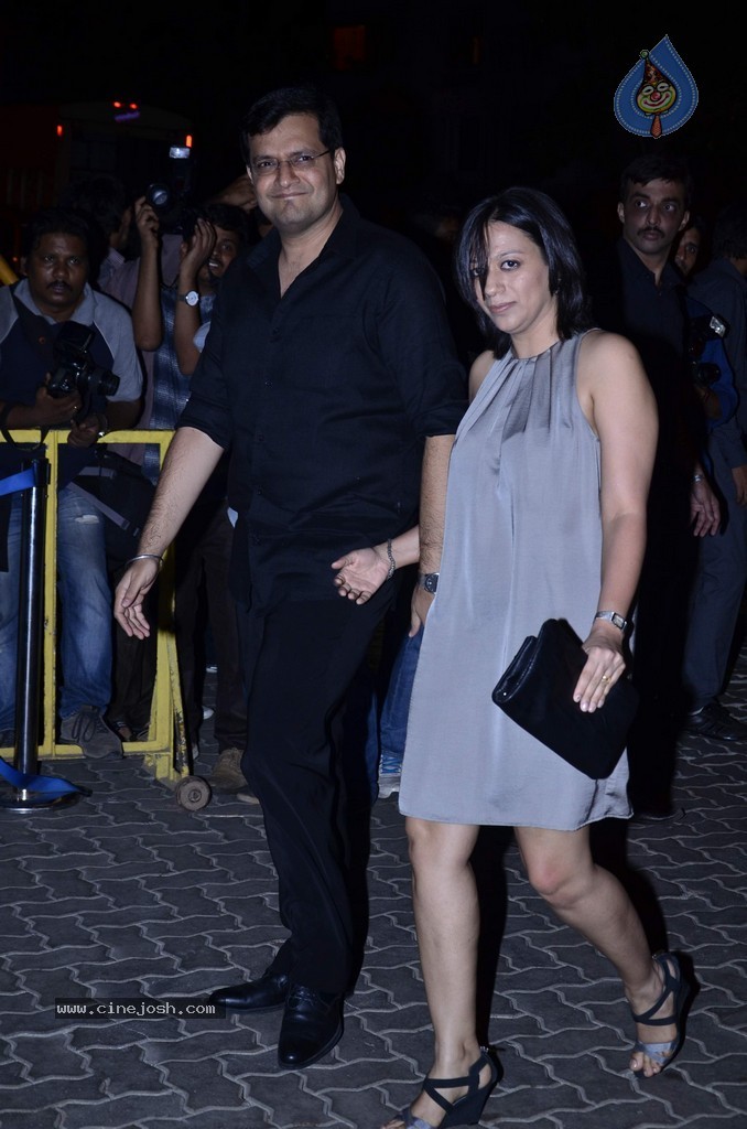 Bolly Celebs at Karan Johar 42nd Bday Party - 52 / 71 photos