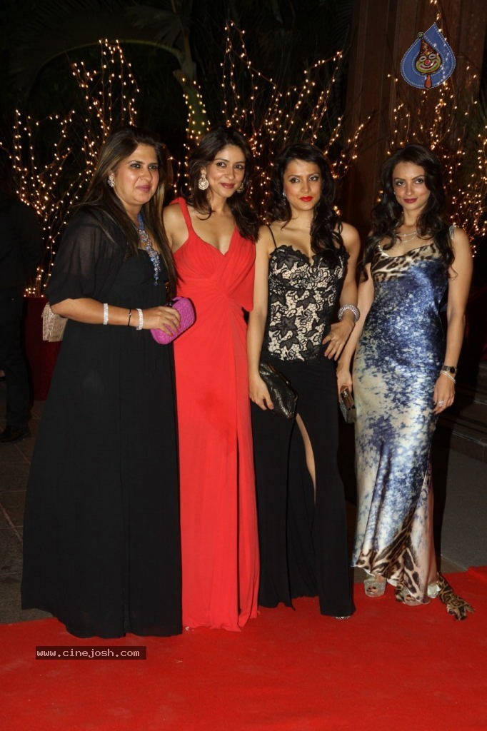 Bolly Celebs at Karan Johar Bday Party - 53 / 143 photos
