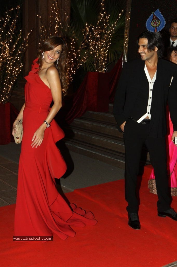 Bolly Celebs at Karan Johar Bday Party - 88 / 143 photos