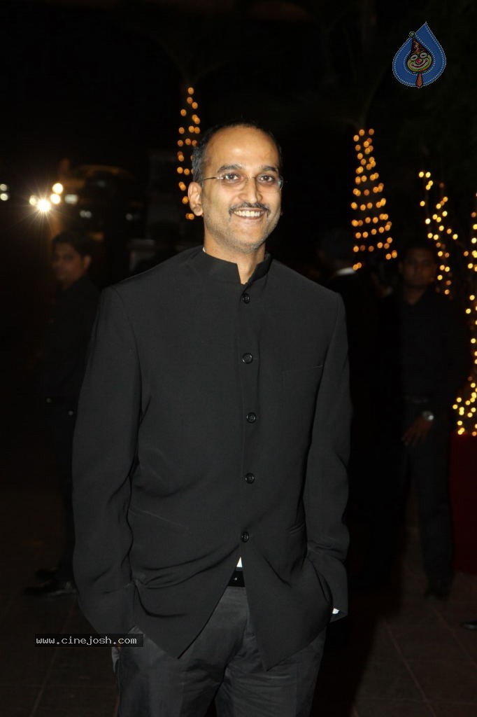Bolly Celebs at Karan Johar Bday Party - 89 / 143 photos
