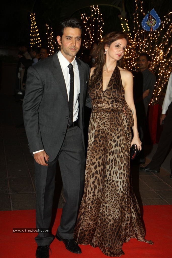 Bolly Celebs at Karan Johar Bday Party - 109 / 143 photos