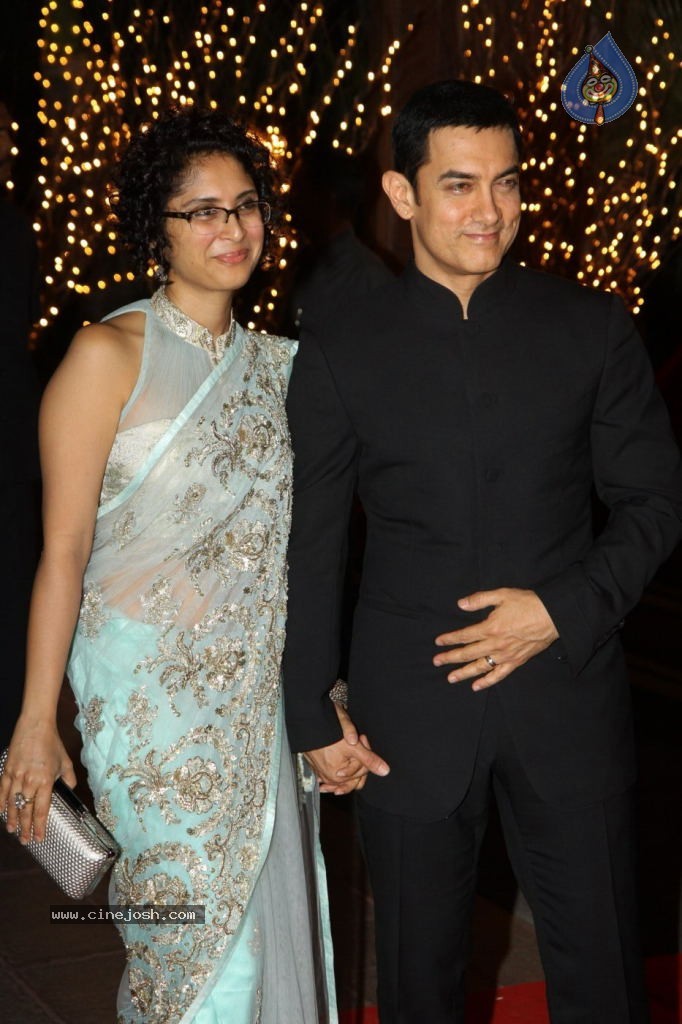 Bolly Celebs at Karan Johar Bday Party - 131 / 143 photos