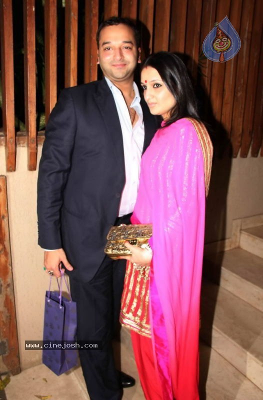 Bolly Celebs at Karva Chauth Party - 26 / 35 photos