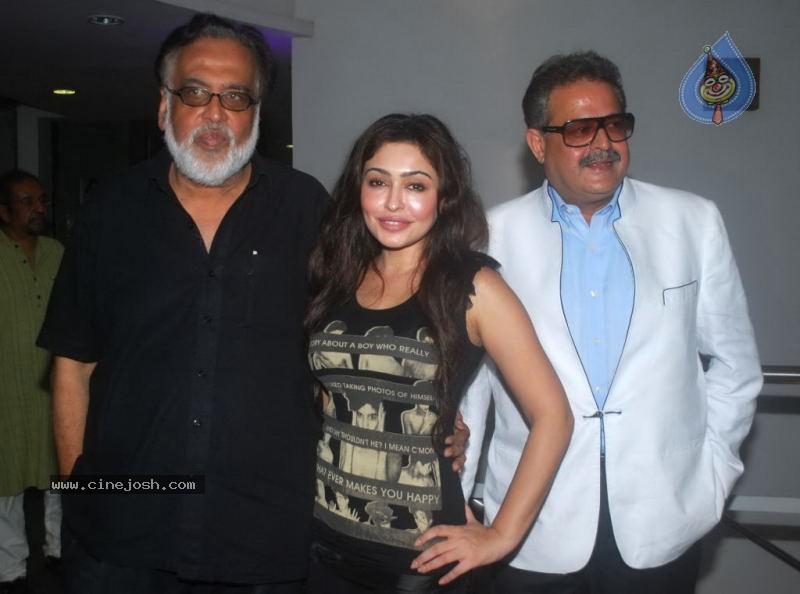 Bolly Celebs at Kashmakash Movie Special Show - 3 / 48 photos