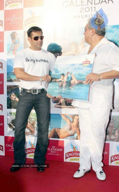 Bolly Celebs at Kingfisher Calendar 2011 Launch - 38 / 57 photos