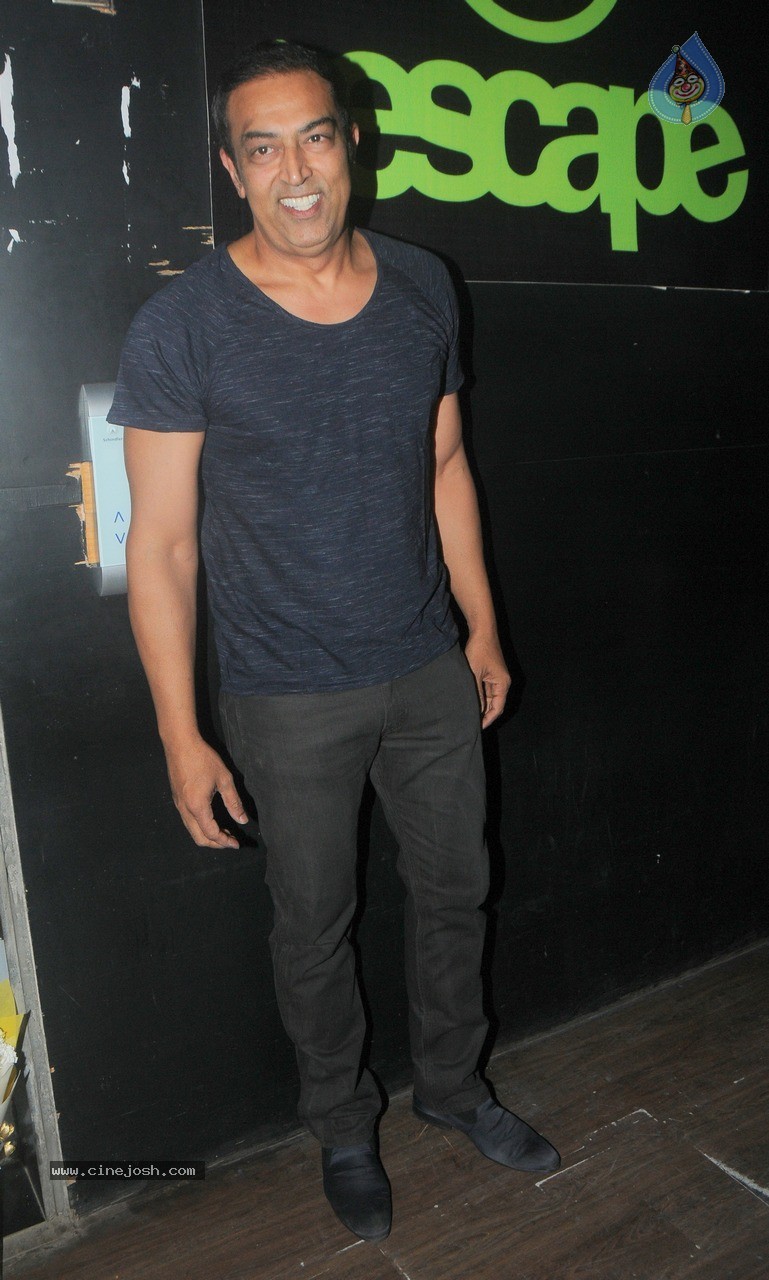 Bolly Celebs at KRK Bday Bash - 30 / 30 photos