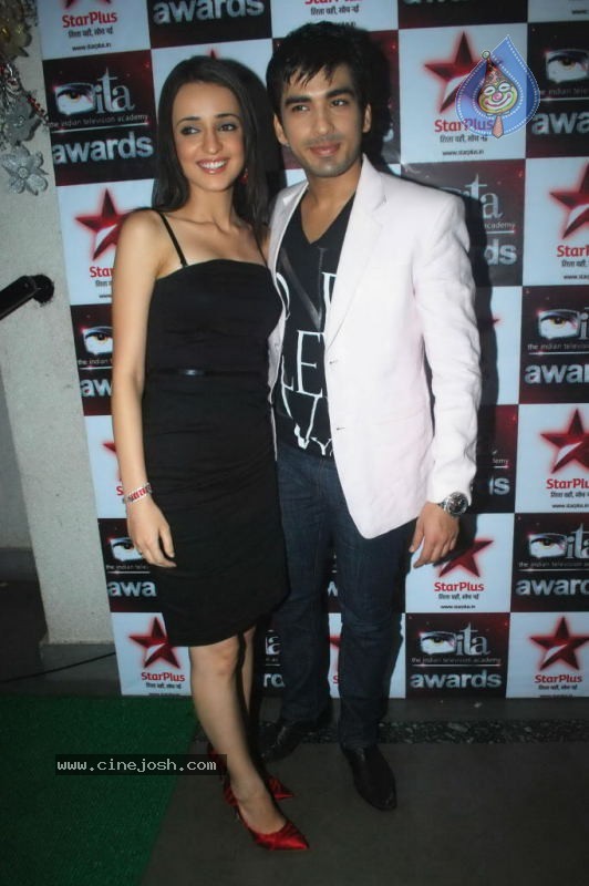 Bolly Celebs at Lakme Fashion Week Day 5 Photos - 20 / 113 photos