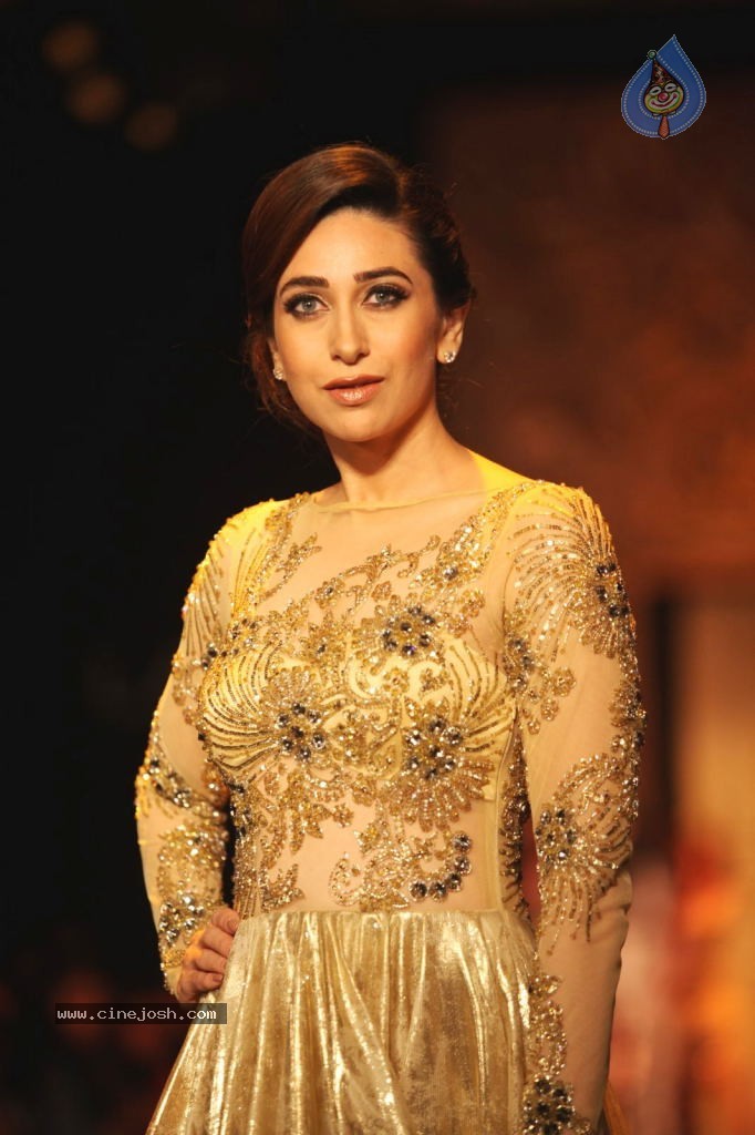 Bolly Celebs at LFW 2013 Winter Festive - 01 - 31 / 111 photos