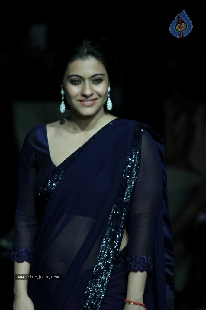 Bolly Celebs at LFW Winter Festive 2014 Grand Finale - 25 / 67 photos