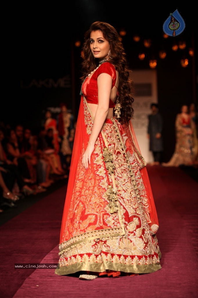 Bolly Celebs at LFW Winter Festive Grand Finale - 53 / 109 photos