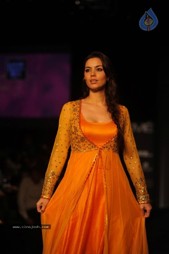 Bolly Celebs at LFW Winter Festive Grand Finale - 58 / 109 photos