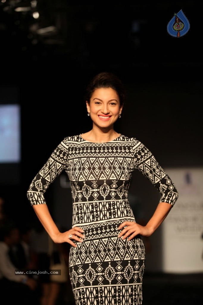Bolly Celebs at LFW Winter Festive Grand Finale - 80 / 109 photos