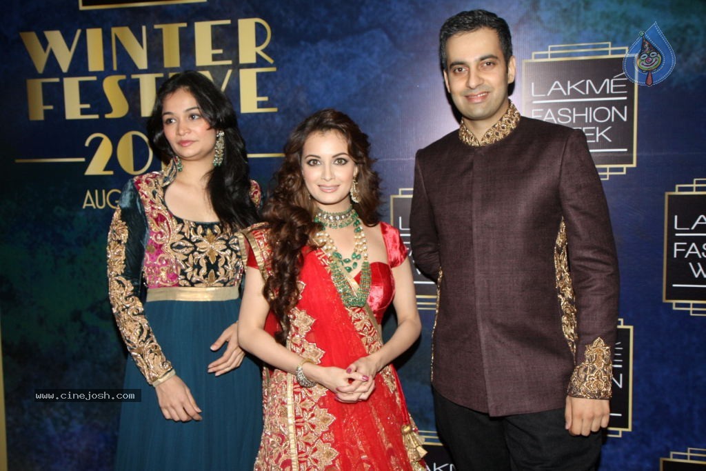 Bolly Celebs at LFW Winter Festive Grand Finale - 86 / 109 photos