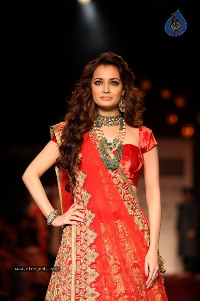 Bolly Celebs at LFW Winter Festive Grand Finale - 93 / 109 photos