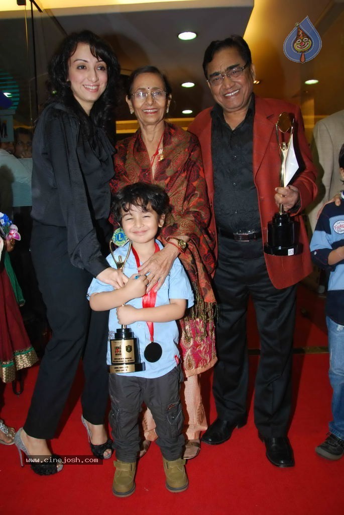 Bolly Celebs at Lions Gold Awards Event - 64 / 79 photos