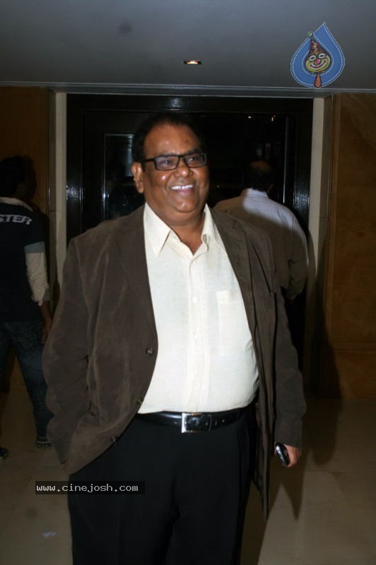 Bolly Celebs at Lyricist Sameer Daughter Wedding Reception - 3 / 24 photos