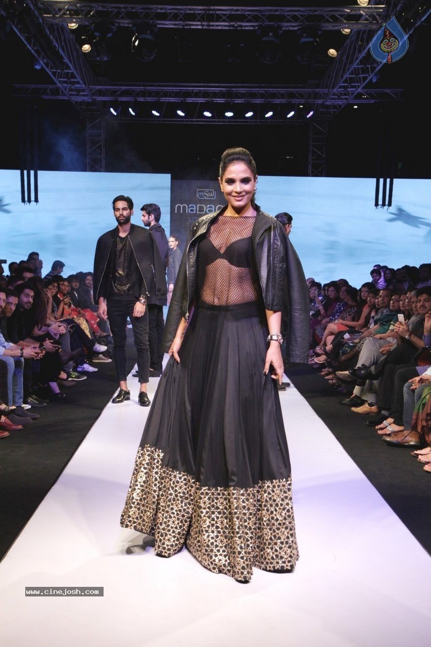 Bolly Celebs at Madame Style Week 2014 - 41 / 85 photos