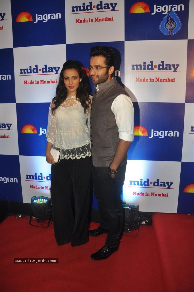 Bolly Celebs at Mid Day Newspaper Relaunch Party - 36 / 152 photos