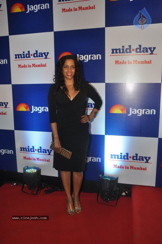 Bolly Celebs at Mid Day Newspaper Relaunch Party - 54 / 152 photos