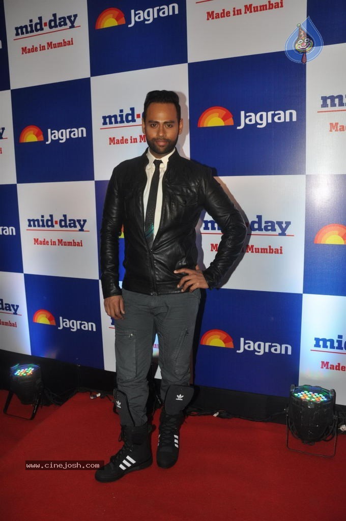 Bolly Celebs at Mid Day Newspaper Relaunch Party - 94 / 152 photos