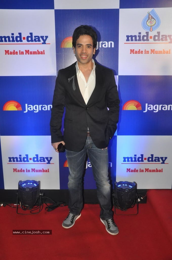 Bolly Celebs at Mid Day Newspaper Relaunch Party - 150 / 152 photos