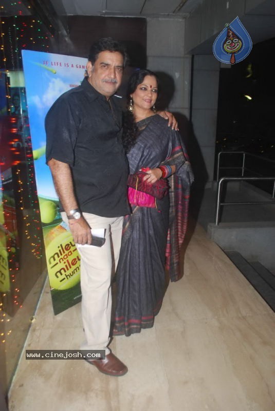 Bolly Celebs at Miley Naa Miley Hum Premiere Show - 37 / 62 photos