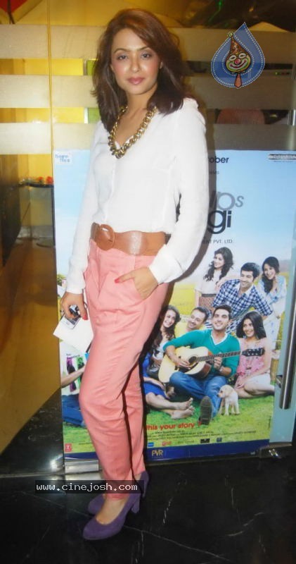 Celebs at MOD Movie Premiere - 25 / 64 photos