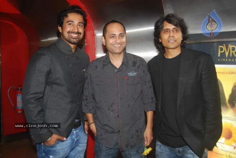 Celebs at MOD Movie Premiere - 40 / 64 photos