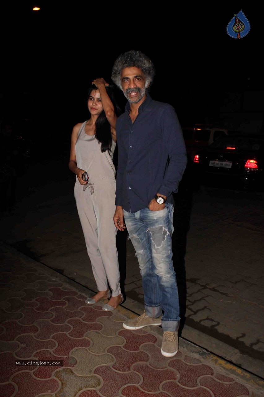 Bolly Celebs at Mukesh Chabbra Bday Party 01 - 86 / 87 photos