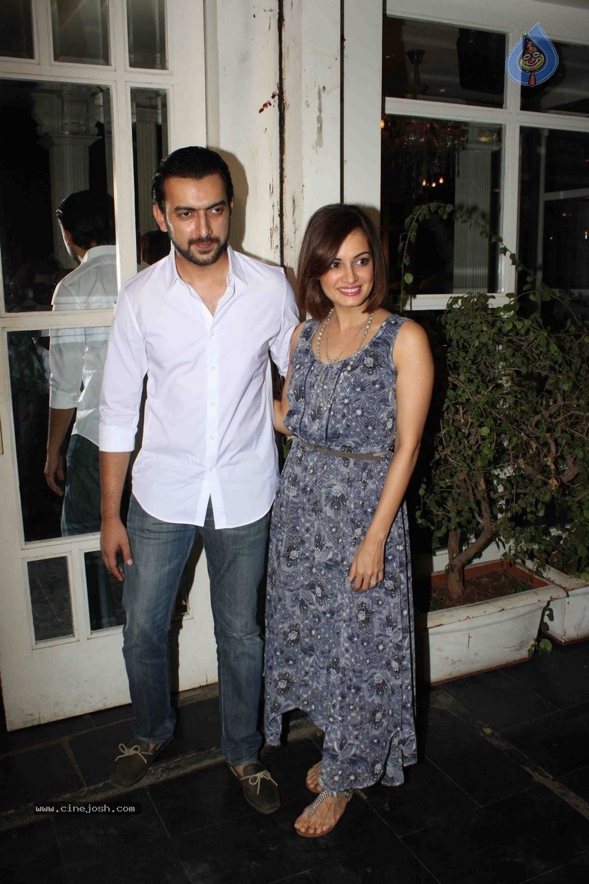 Bolly Celebs at Mukesh Chabbra Bday Party 02 - 12 / 89 photos