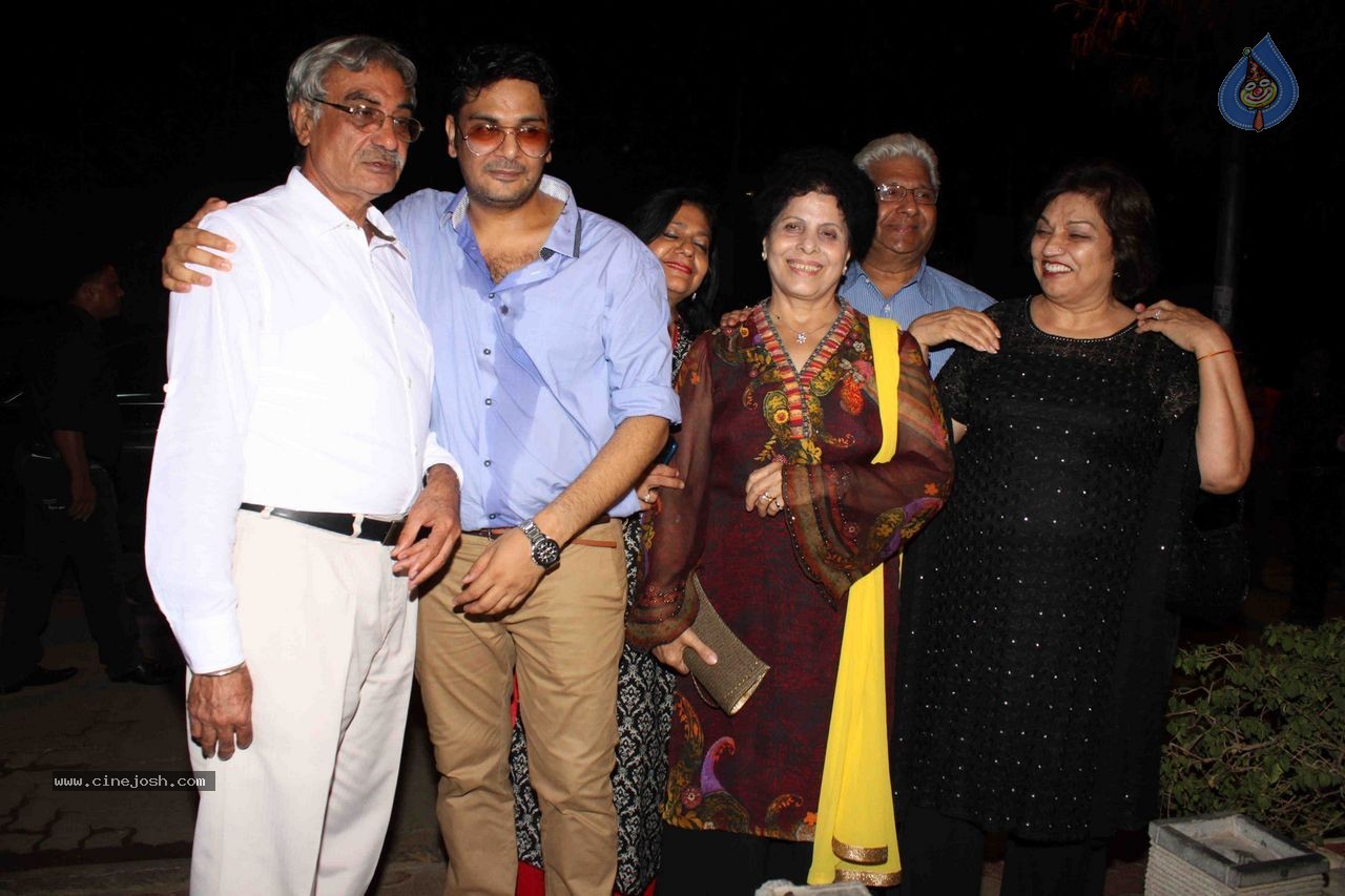 Bolly Celebs at Mukesh Chabbra Bday Party 02 - 25 / 89 photos