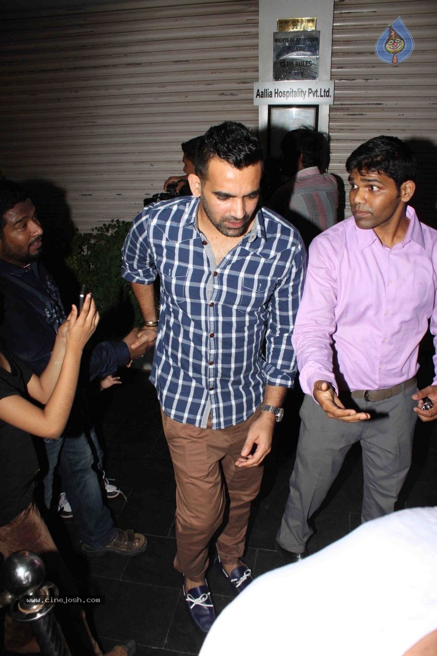 Bolly Celebs at Mukesh Chabbra Bday Party 02 - 60 / 89 photos