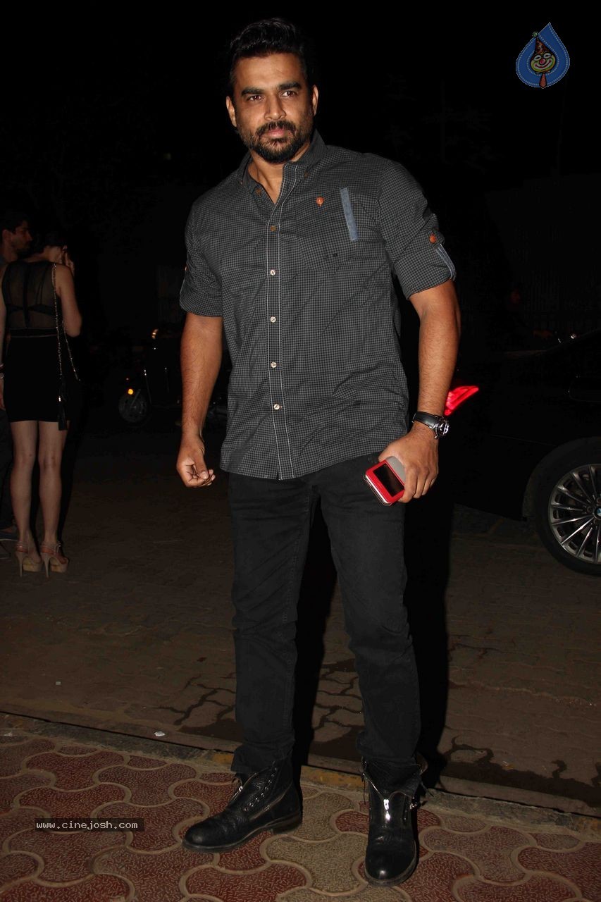 Bolly Celebs at Mukesh Chabbra Bday Party 02 - 84 / 89 photos